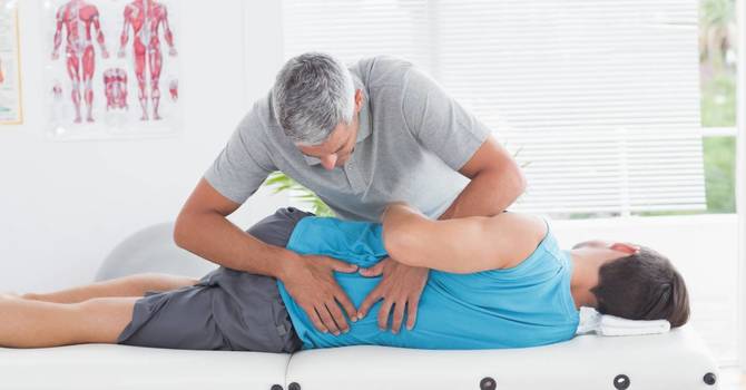 13 Posture Mistakes Addressed by Physiotherapy in Whitemud Crossing